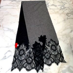 Valentino Garavani Atelier Cashmere Scarf